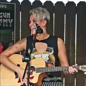 Meet your Posher, Christiana